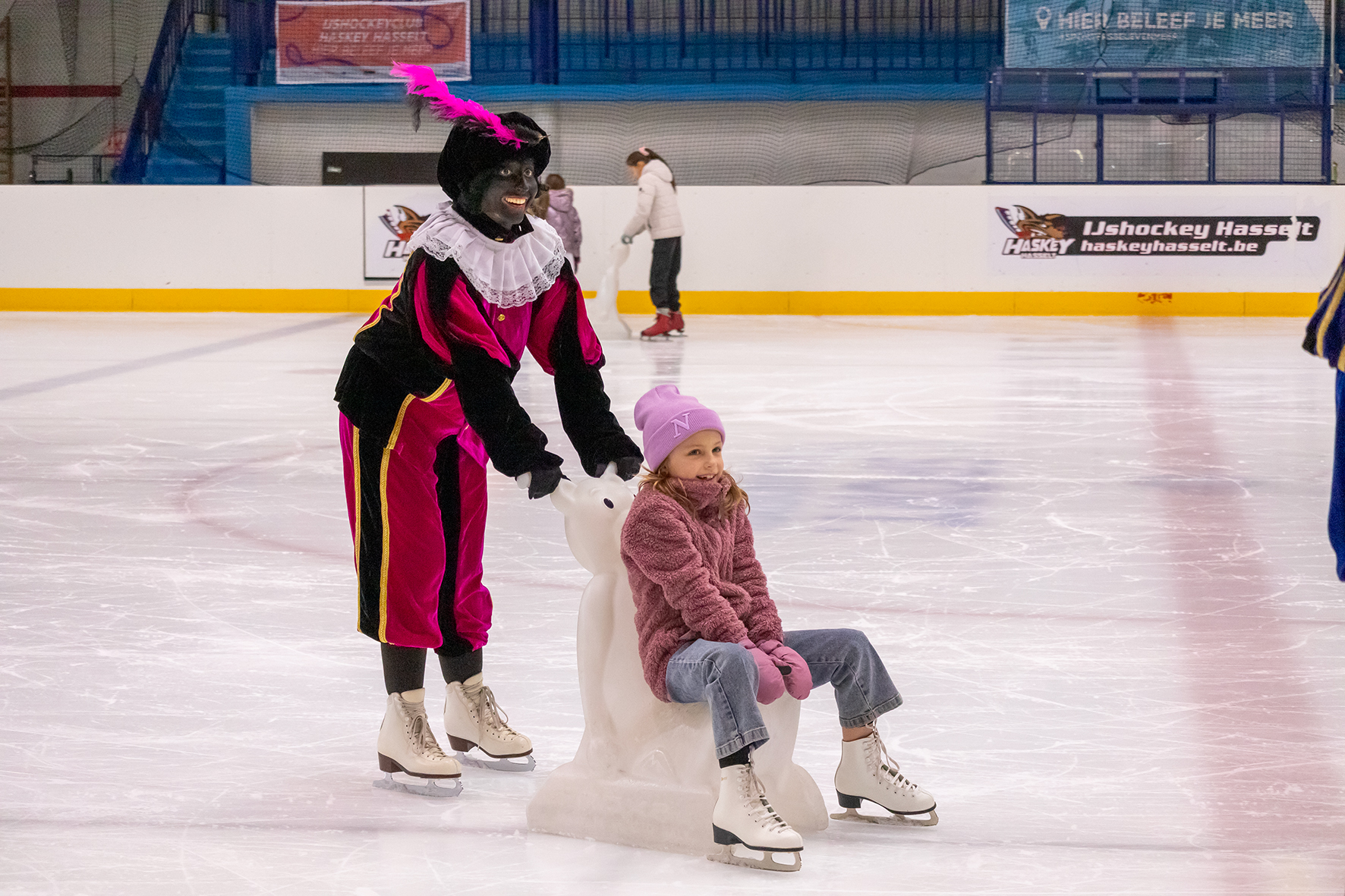 Sfeerbeelden schaatpieten Hasselt