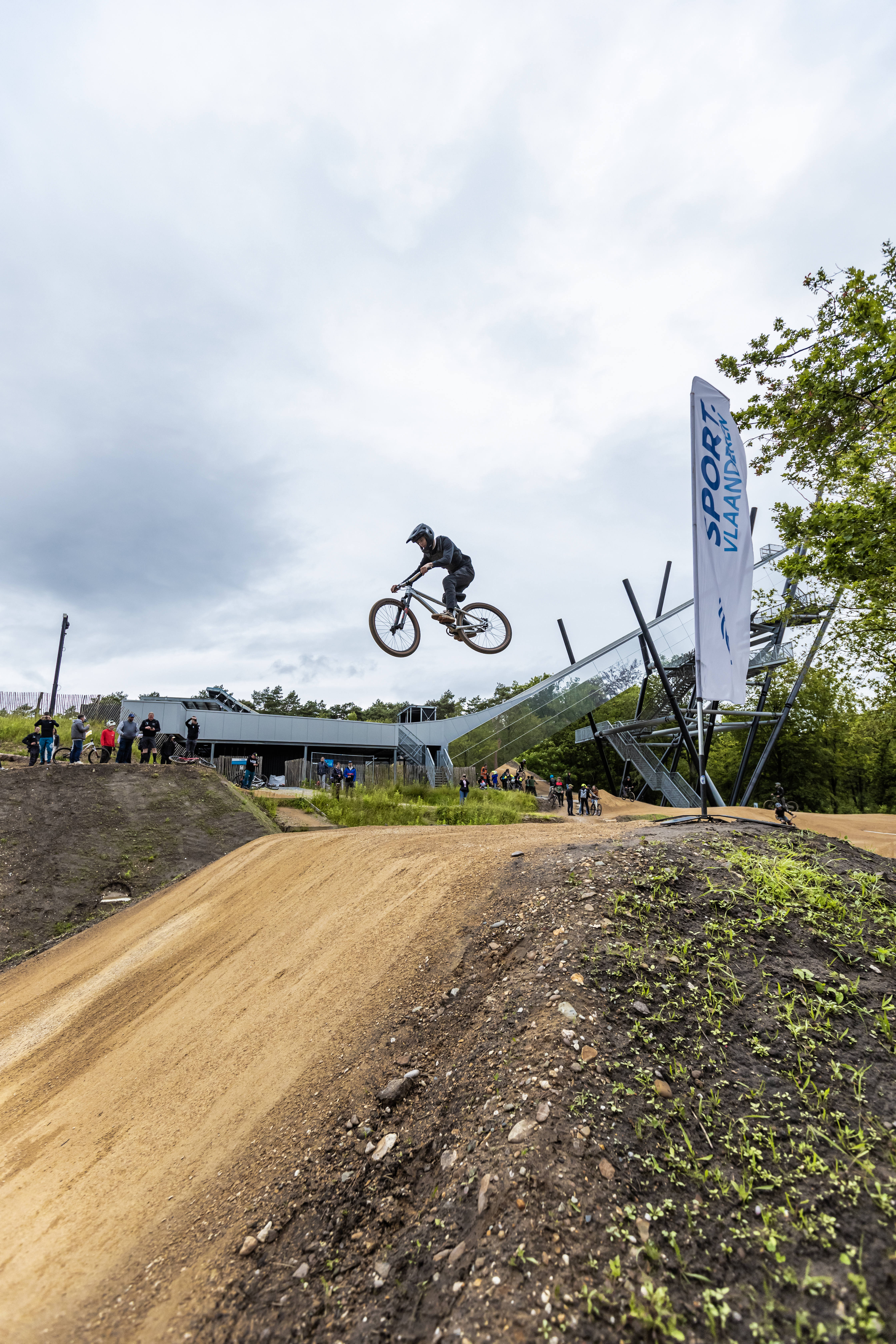 Sfeerbeelden openingsevent Genk - dirt