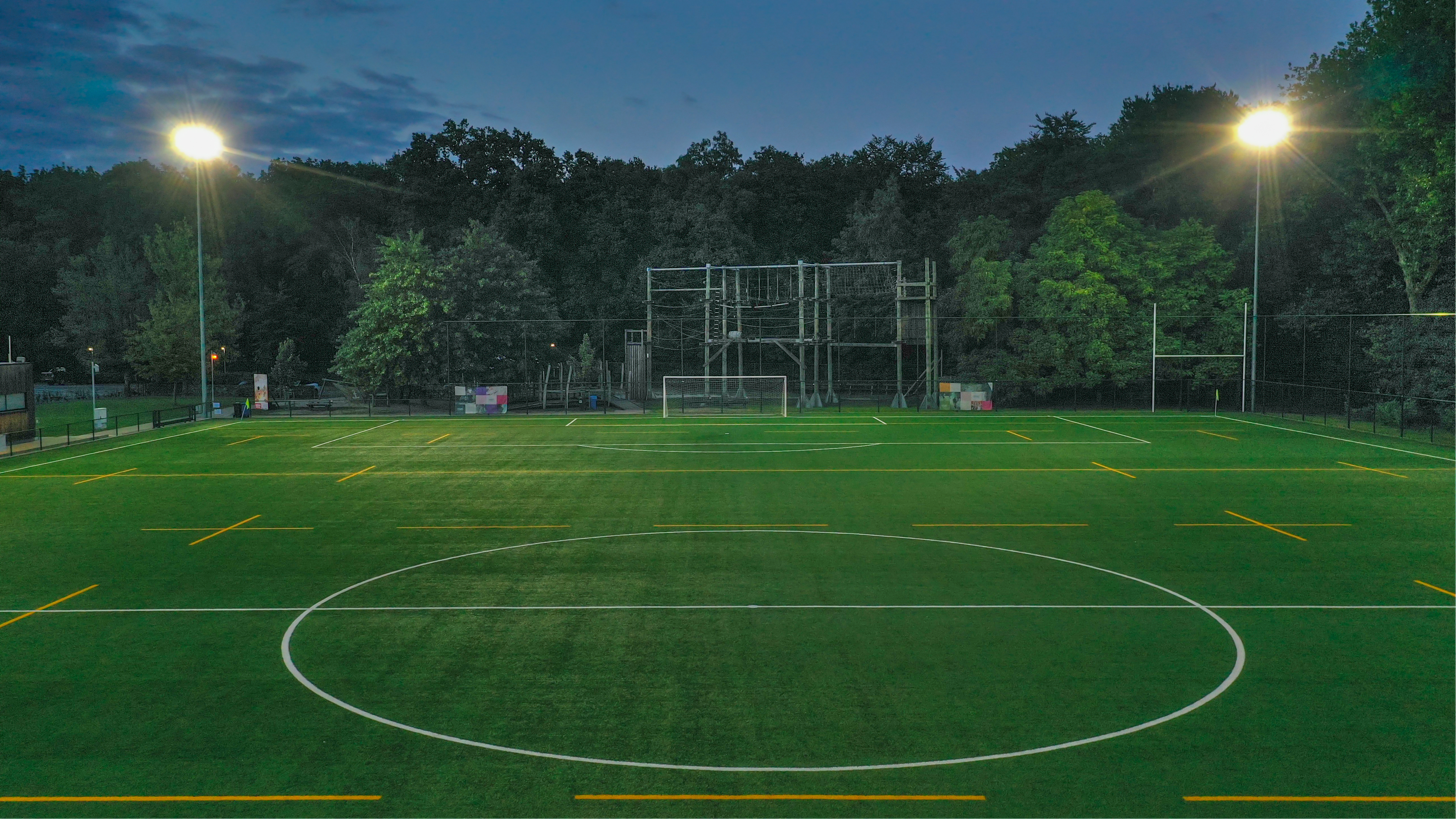 Sport Vlaanderen Brasschaat luchtfoto kunstgrasveld 
